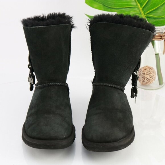 Ugg Womens Azalea Boot Size 6 Black Suede Shearling Sherpa Charms Short Bootie - Picture 3 of 11